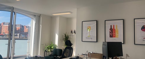 Wine-Searcher office